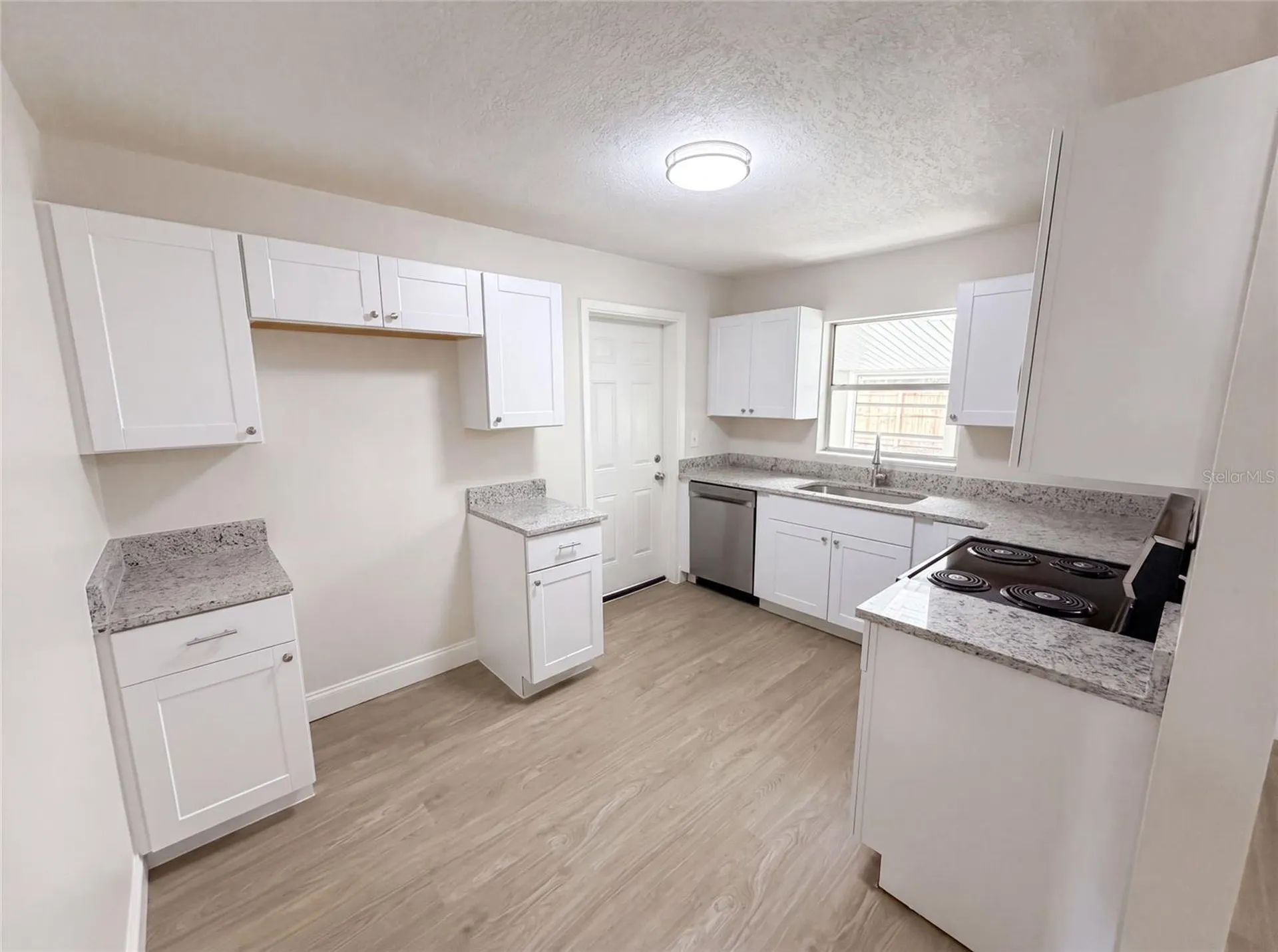 585 Hewett Drive Orlando FL 32807