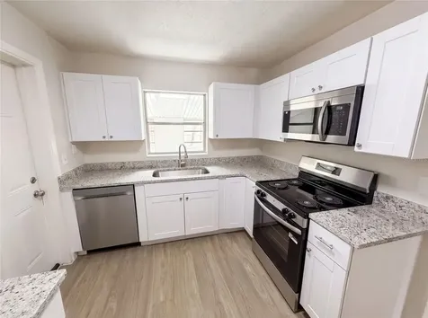 585 Hewett Drive Orlando FL 32807