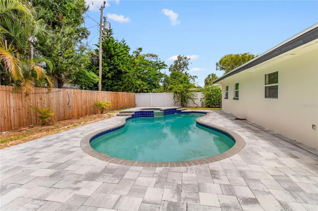 12120 Croft Drive Largo FL 33774