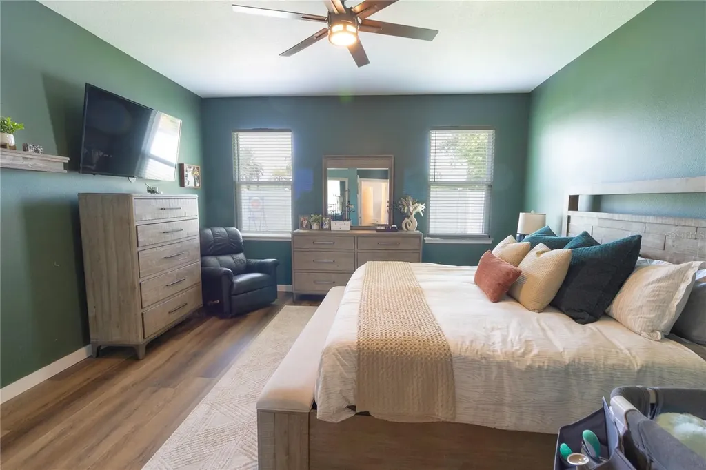 417 Blakely Court Ruskin FL 33570