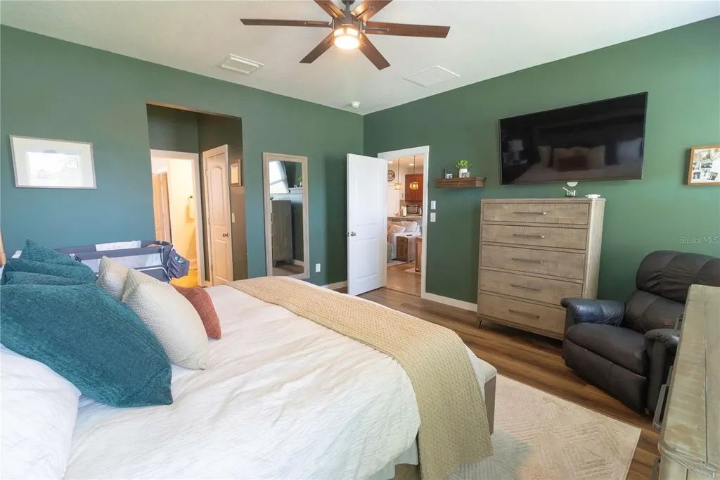 417 Blakely Court Ruskin FL 33570