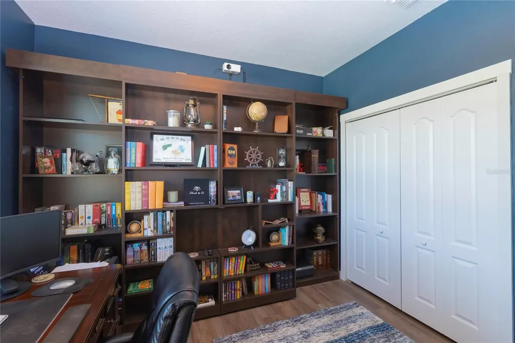 417 Blakely Court Ruskin FL 33570