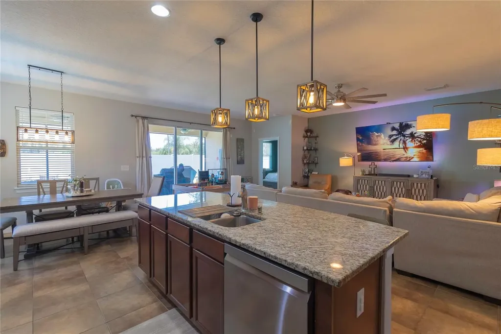 417 Blakely Court Ruskin FL 33570