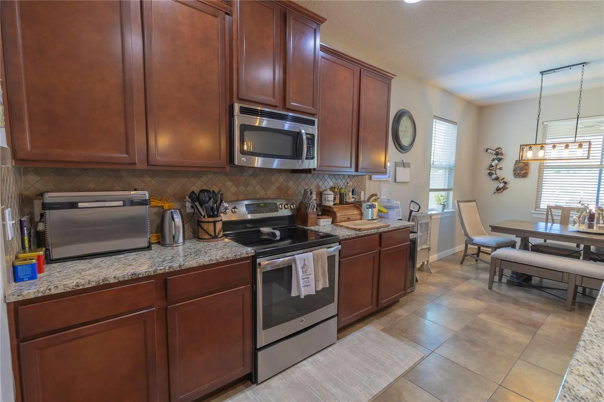 417 Blakely Court Ruskin FL 33570
