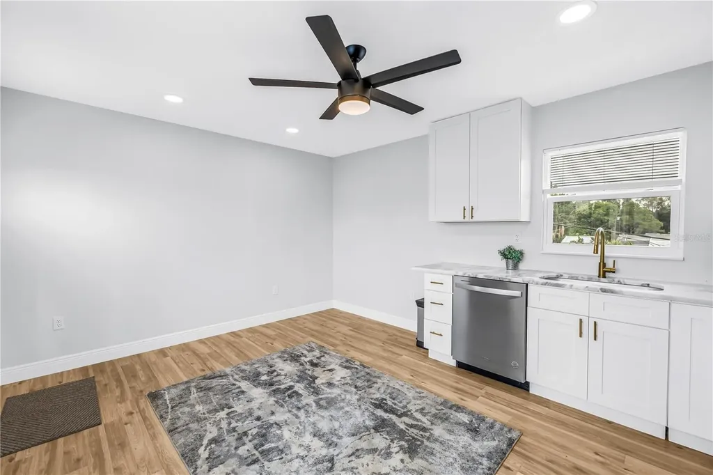 6660 17th Street N St Petersburg FL 33702