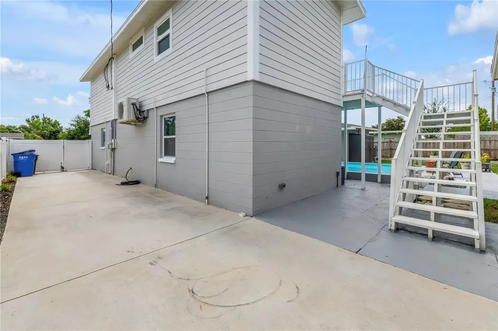 6660 17th Street N St Petersburg FL 33702