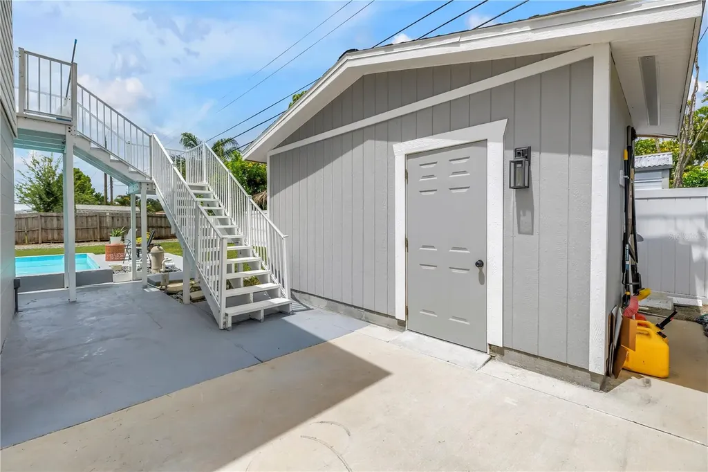 6660 17th Street N St Petersburg FL 33702