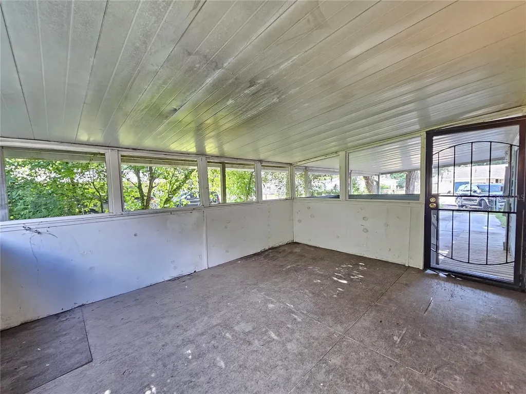 2441 E Magnolia Street Lakeland FL 33801