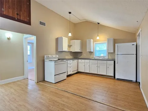 2441 E Magnolia Street Lakeland FL 33801