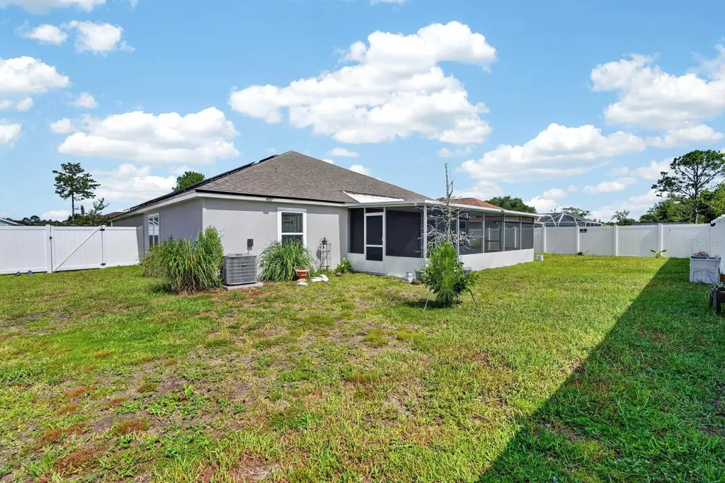 21 Rocking Lane Palm Coast FL 32164