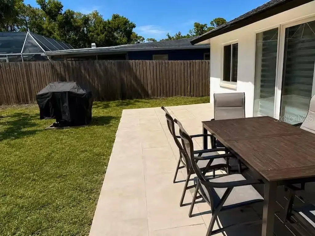 4760 Camphor Avenue Sarasota FL 34231