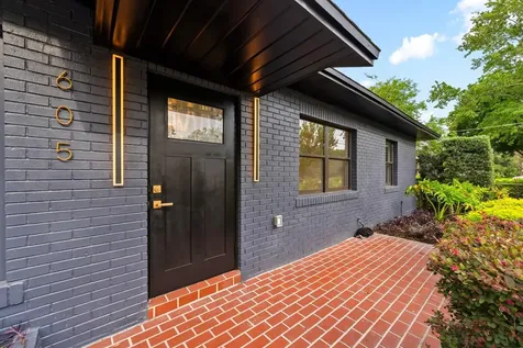 605 N Woodlynne Avenue Tampa FL 33609