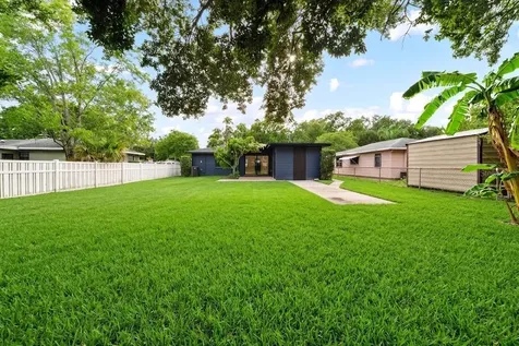 605 N Woodlynne Avenue Tampa FL 33609