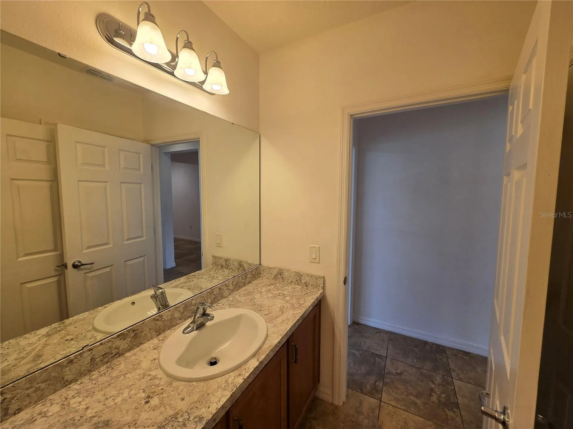 2476 Addison Creek Drive Kissimmee FL 34758