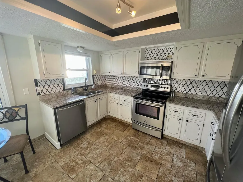 9 Haig Place Dunedin FL 34698