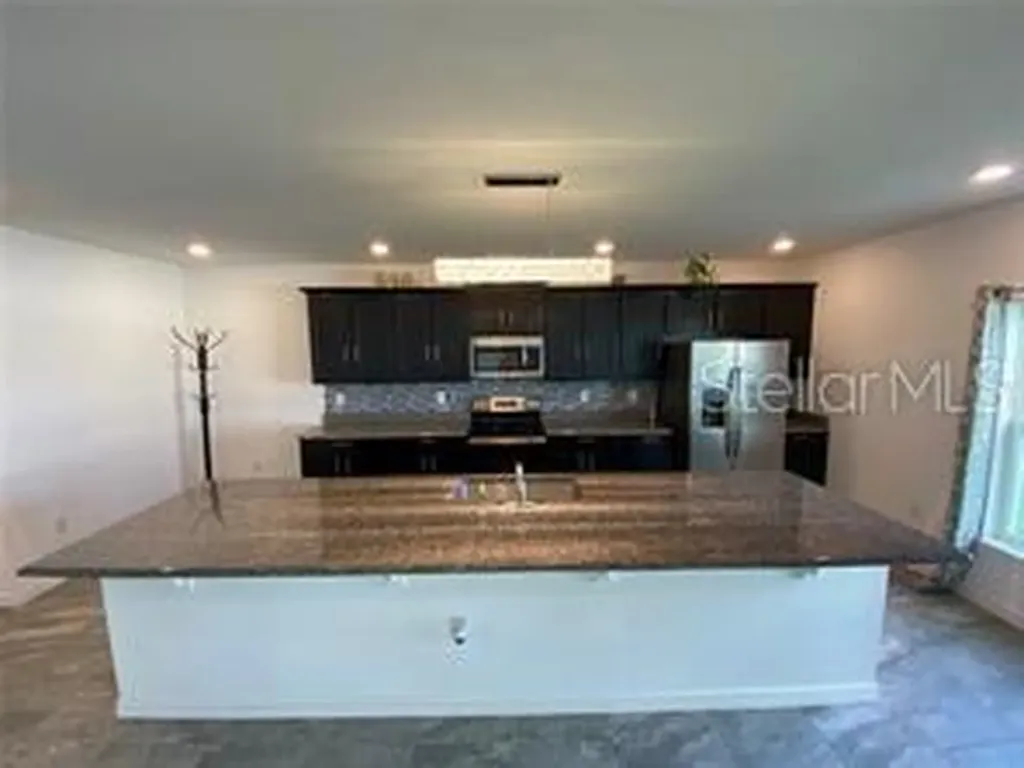 247 Sparrow Hawk Drive Groveland FL 34736