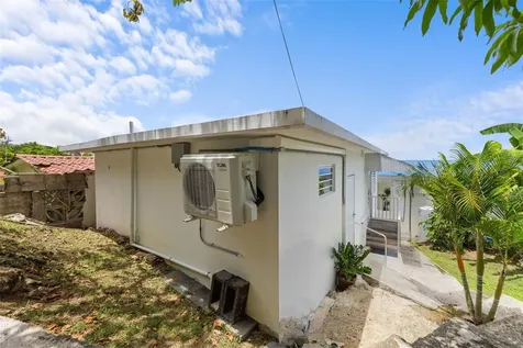 10 Calle Miramar Rincon PR 00677