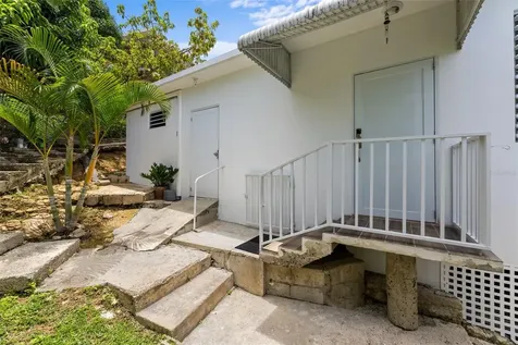 10 Calle Miramar Rincon PR 00677