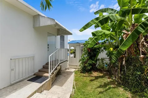 10 Calle Miramar Rincon PR 00677