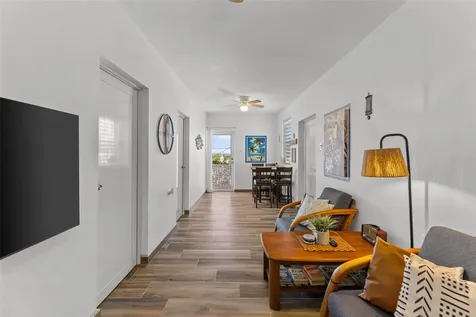10 Calle Miramar Rincon PR 00677