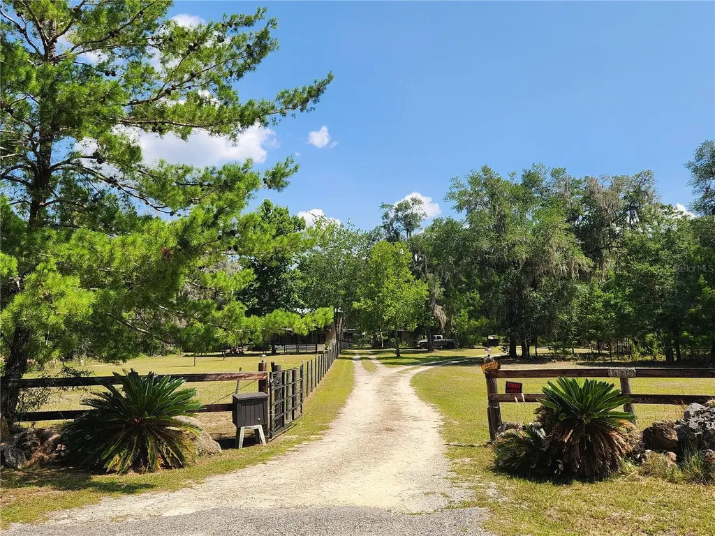 13501 NE 245th Street Road Fort Mc Coy FL 32134