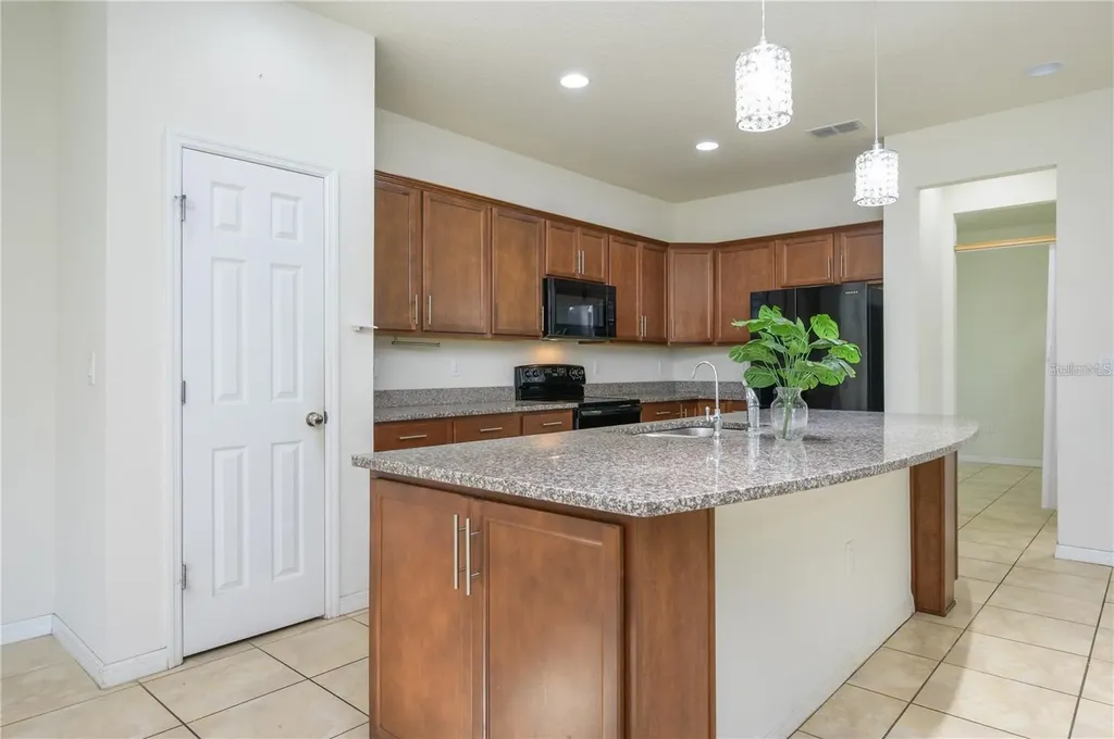 2775 Red Horse Drive Kissimmee FL 34744