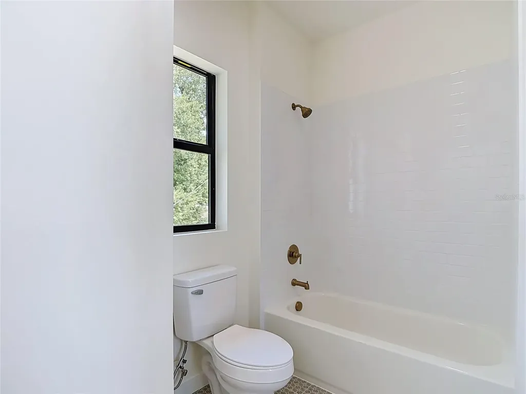 2410 E 20th Avenue Tampa FL 33605