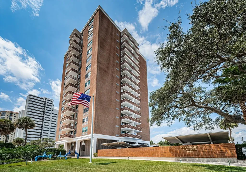 4015 Bayshore Boulevard Tampa FL 33611