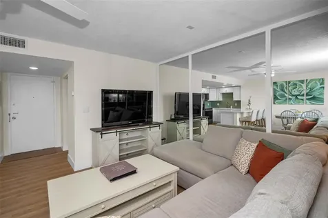 4015 Bayshore Boulevard Tampa FL 33611