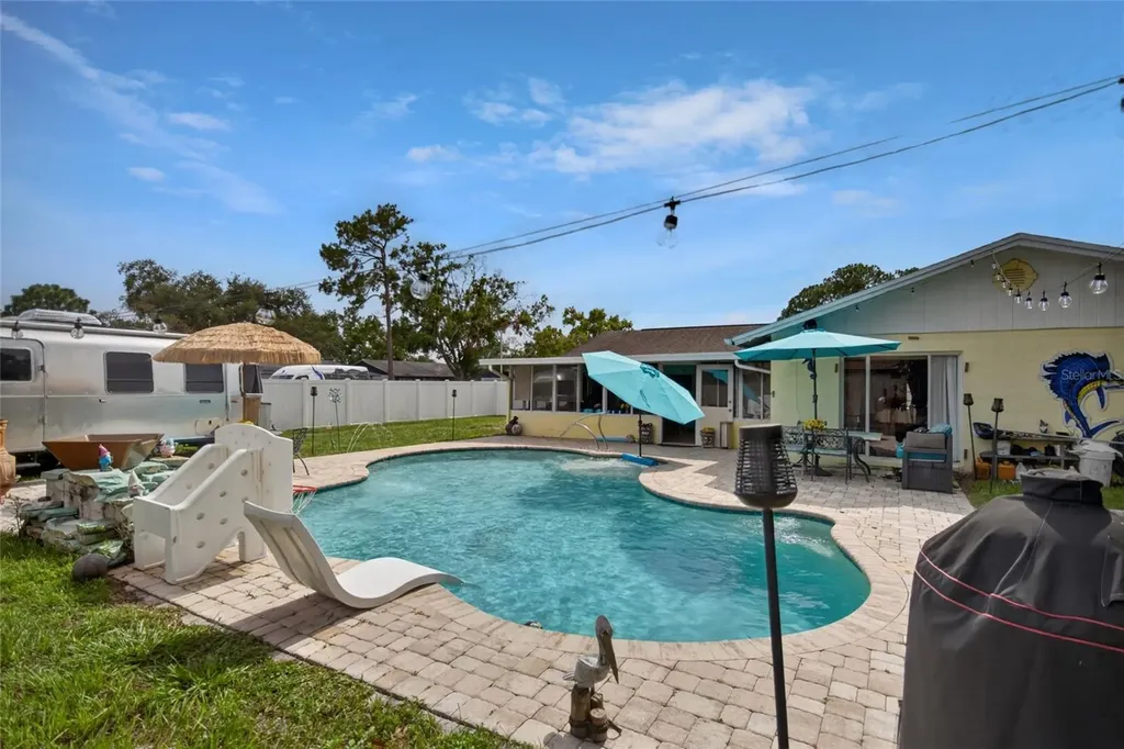 14501 Farm Hills Place Tampa FL 33625