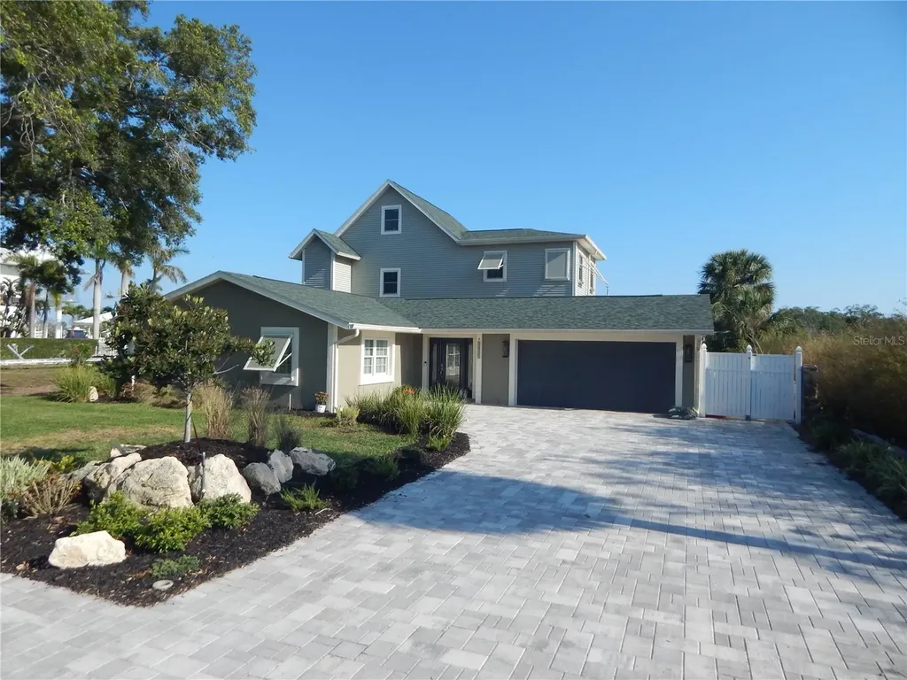 8025 Island Drive Port Richey FL 34668