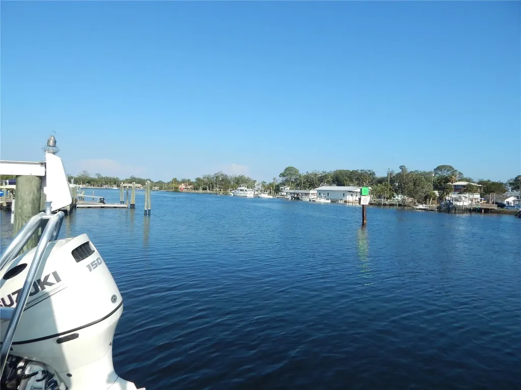 8025 Island Drive Port Richey FL 34668
