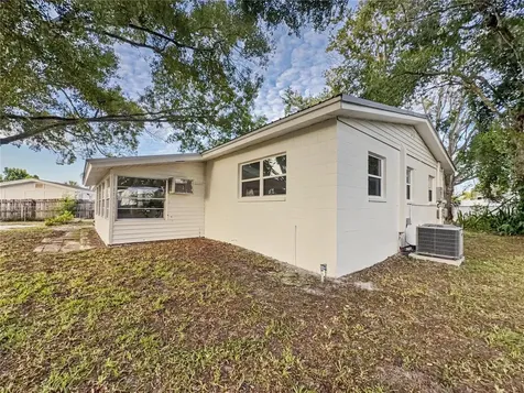 6404 Willow Bend Place Tampa FL 33634