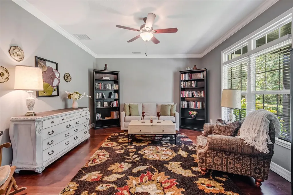 450 Valley Stream Drive Geneva FL 32732