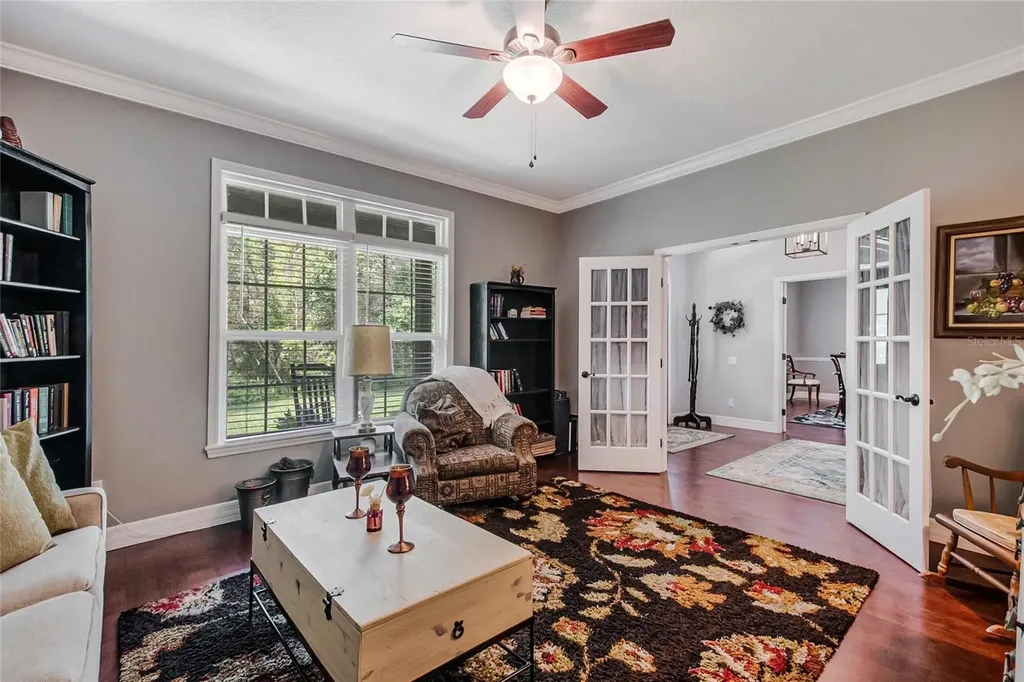 450 Valley Stream Drive Geneva FL 32732