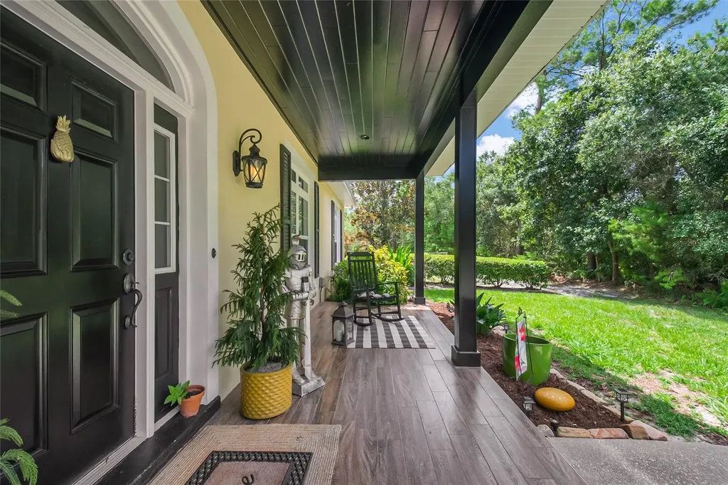 450 Valley Stream Drive Geneva FL 32732