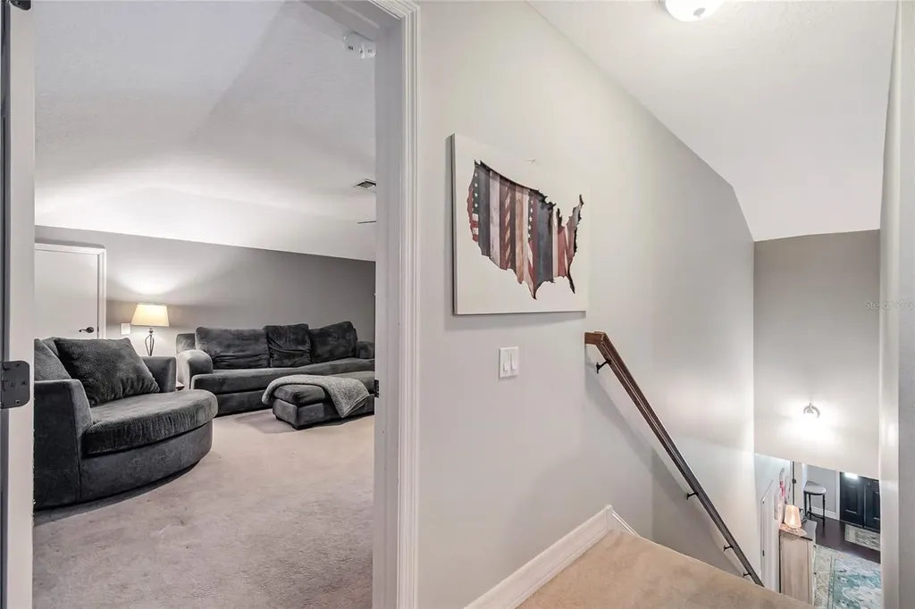 450 Valley Stream Drive Geneva FL 32732