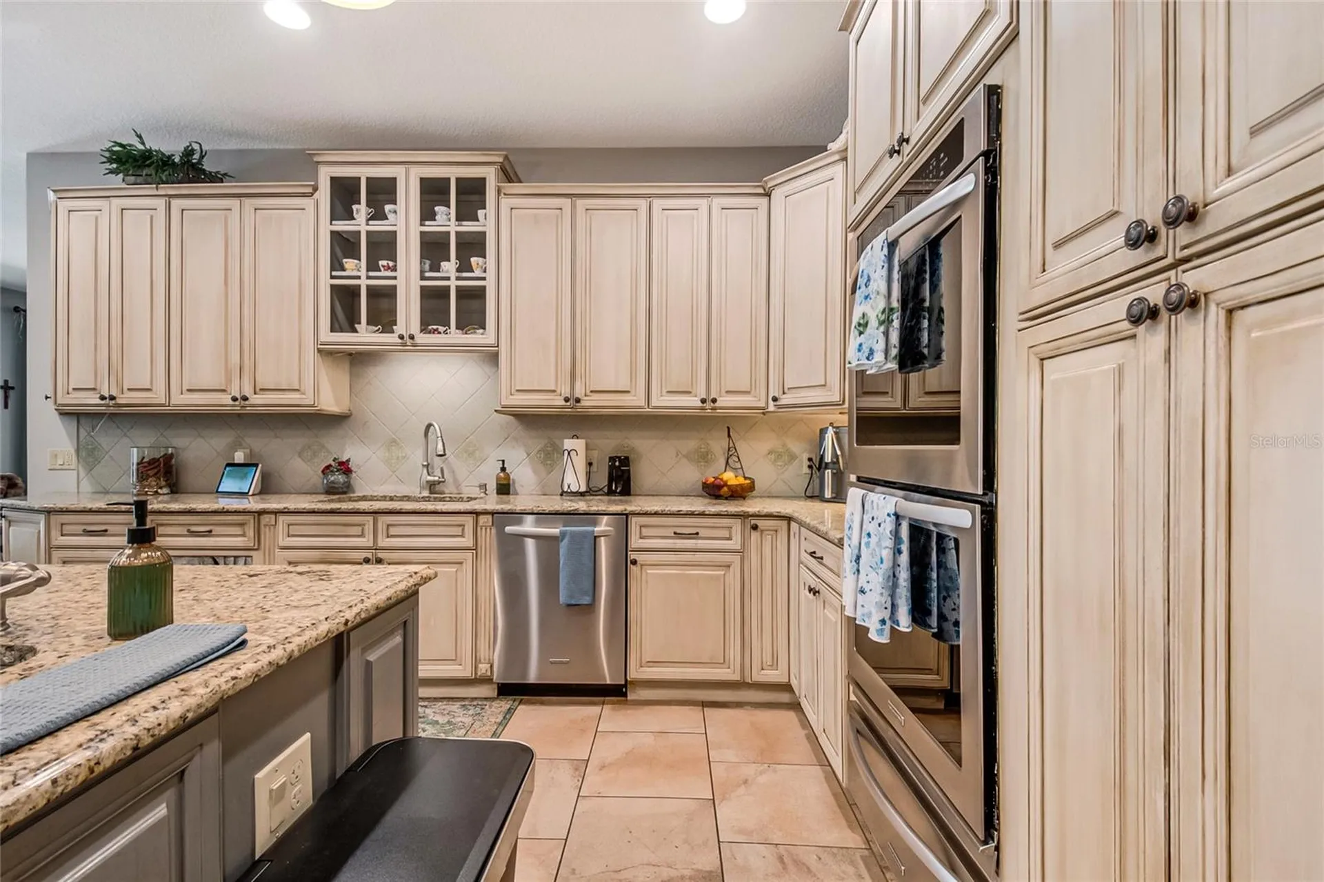 450 Valley Stream Drive Geneva FL 32732