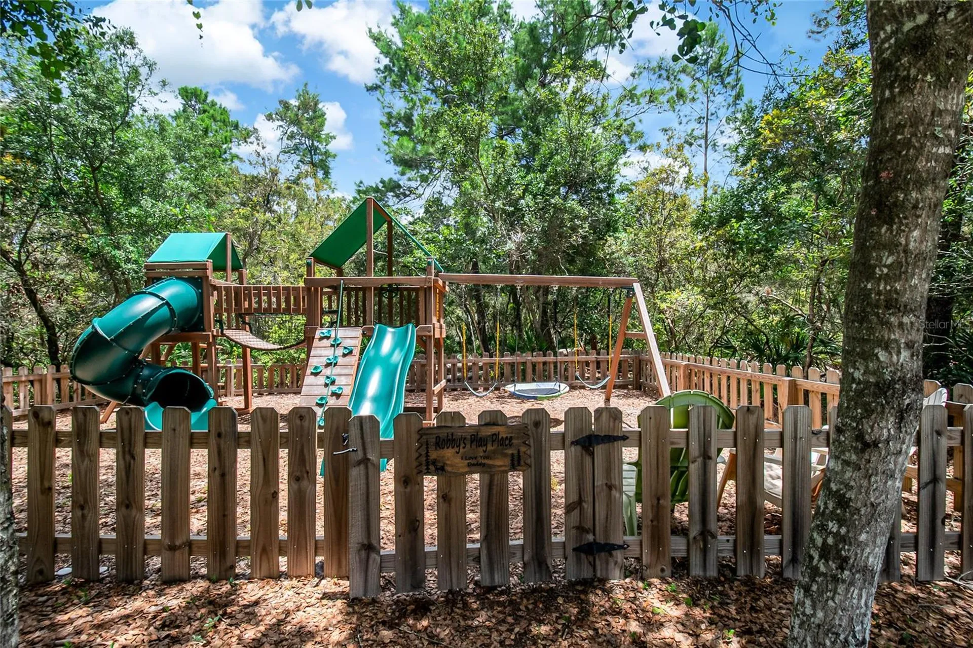450 Valley Stream Drive Geneva FL 32732