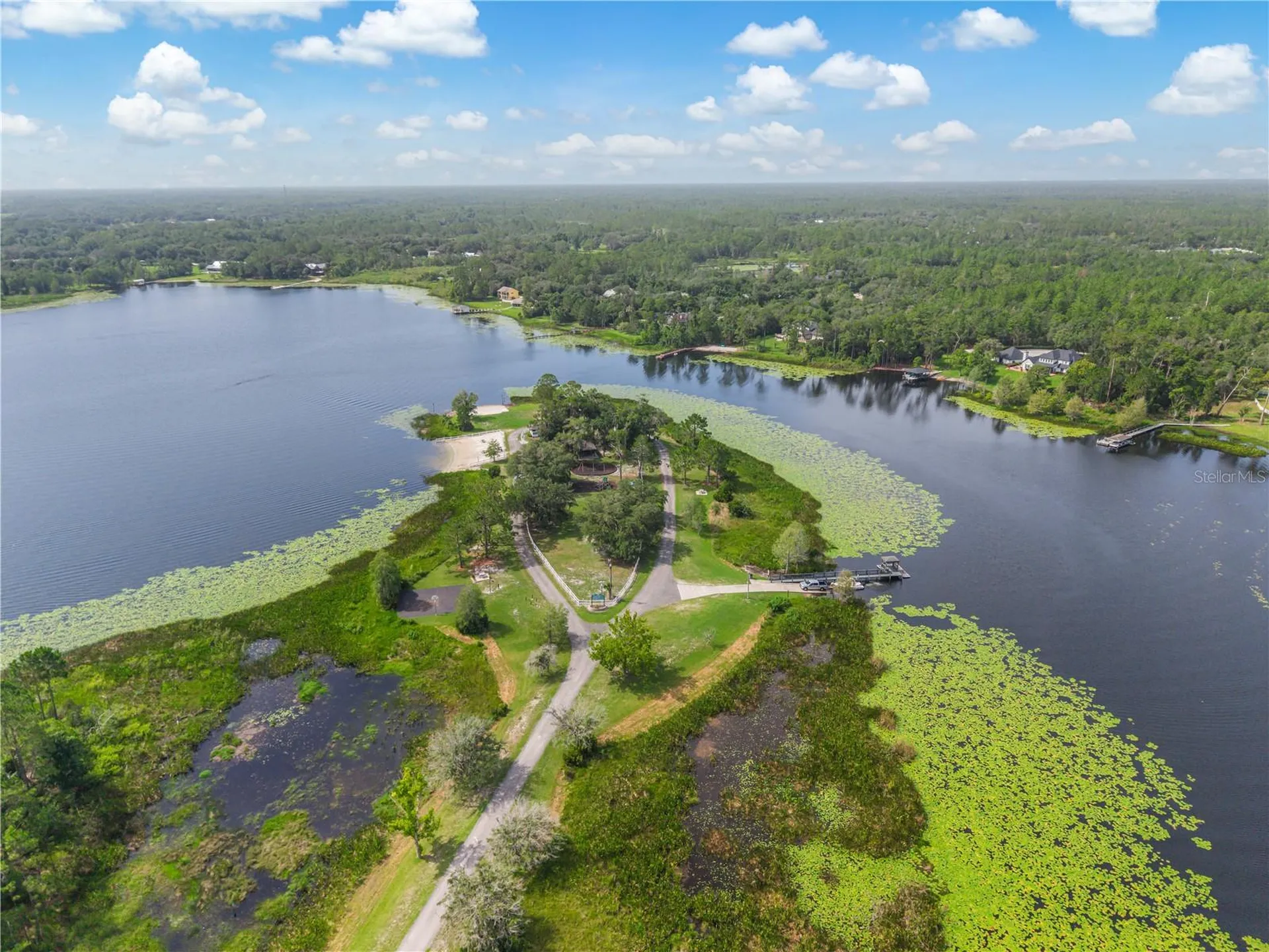 450 Valley Stream Drive Geneva FL 32732