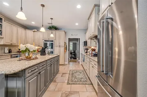 450 Valley Stream Drive Geneva FL 32732