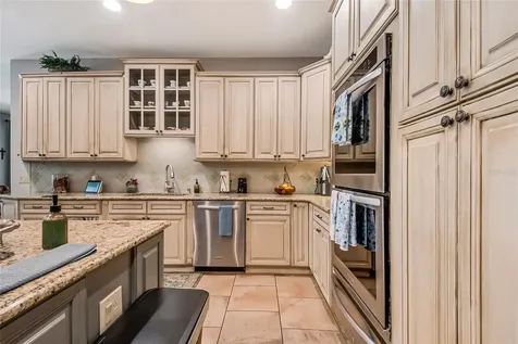 450 Valley Stream Drive Geneva FL 32732