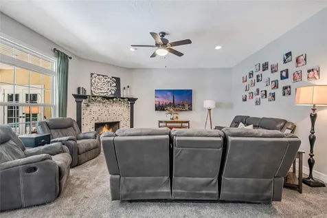 450 Valley Stream Drive Geneva FL 32732
