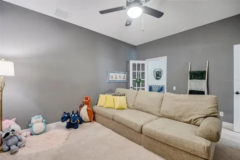 450 Valley Stream Drive Geneva FL 32732