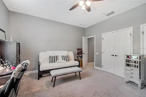 450 Valley Stream Drive Geneva FL 32732