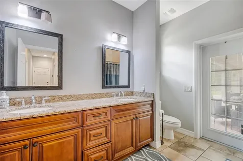 450 Valley Stream Drive Geneva FL 32732