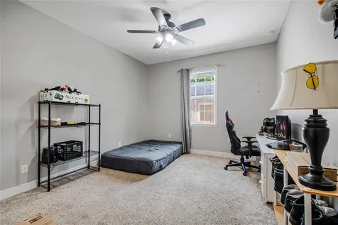 450 Valley Stream Drive Geneva FL 32732