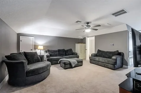 450 Valley Stream Drive Geneva FL 32732