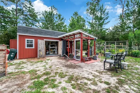 450 Valley Stream Drive Geneva FL 32732