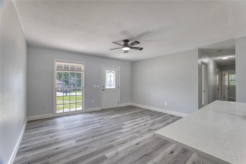 102 Amigos Road Debary FL 32713